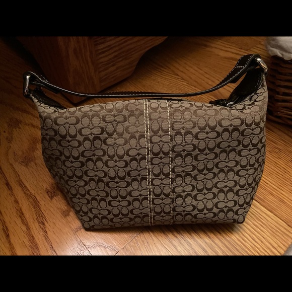 Coach purse - Picture 2 of 2